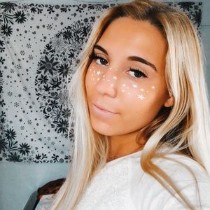 Meet your Posher, Marie